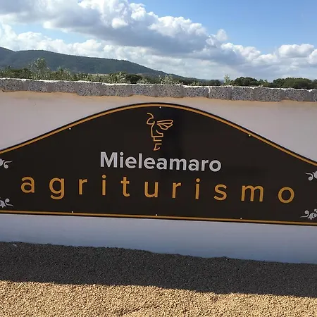 Agriturismo Mieleamaro Çiftlik konaklama Olbia