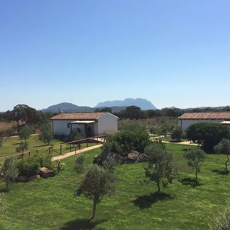 Agriturismo Mieleamaro * Olbia