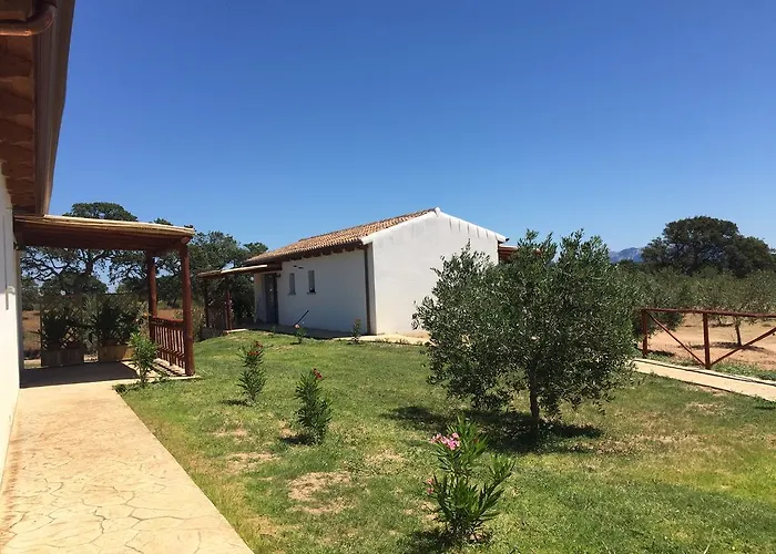 Agriturismo Mieleamaro Séjour à la ferme Olbia